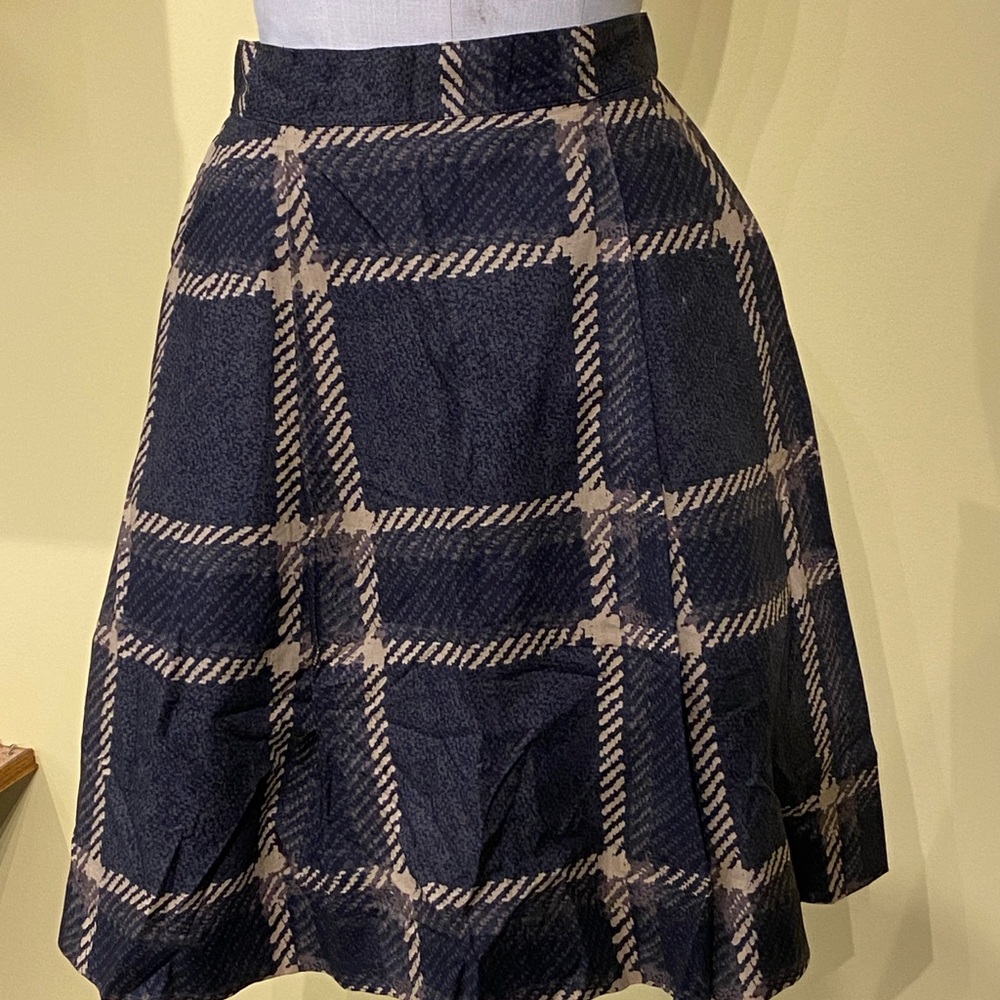 L.L. Bean Black and Tan Plaid A-Line Skirt